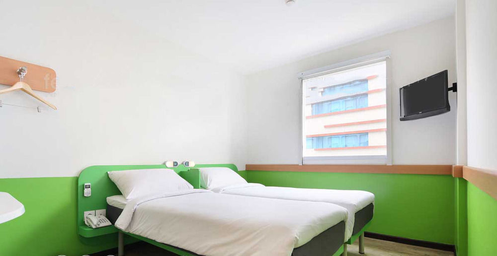 Ibis Budget Jakarta Airport Tangerang Exterior photo
